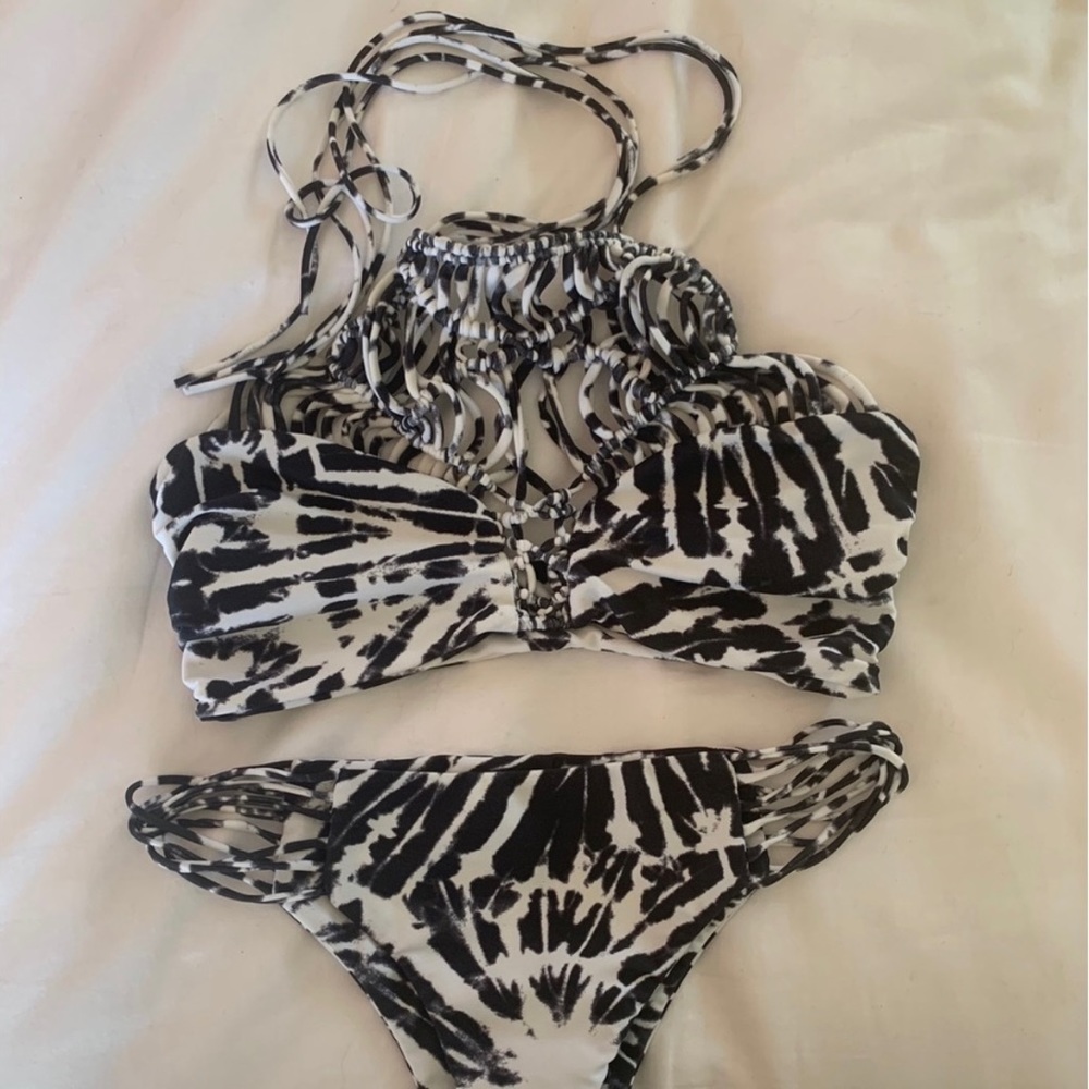 Mikoh Bikini Set Waimea top & Lanai bottom